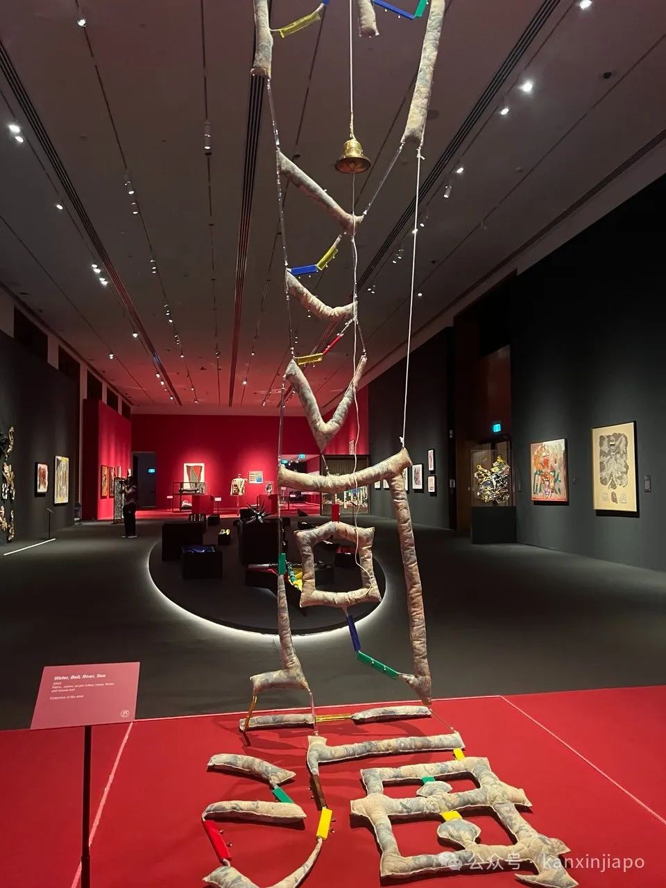 作品五花八门含讽刺意味,新加坡艺术家张永生在国家美术馆开回顾展