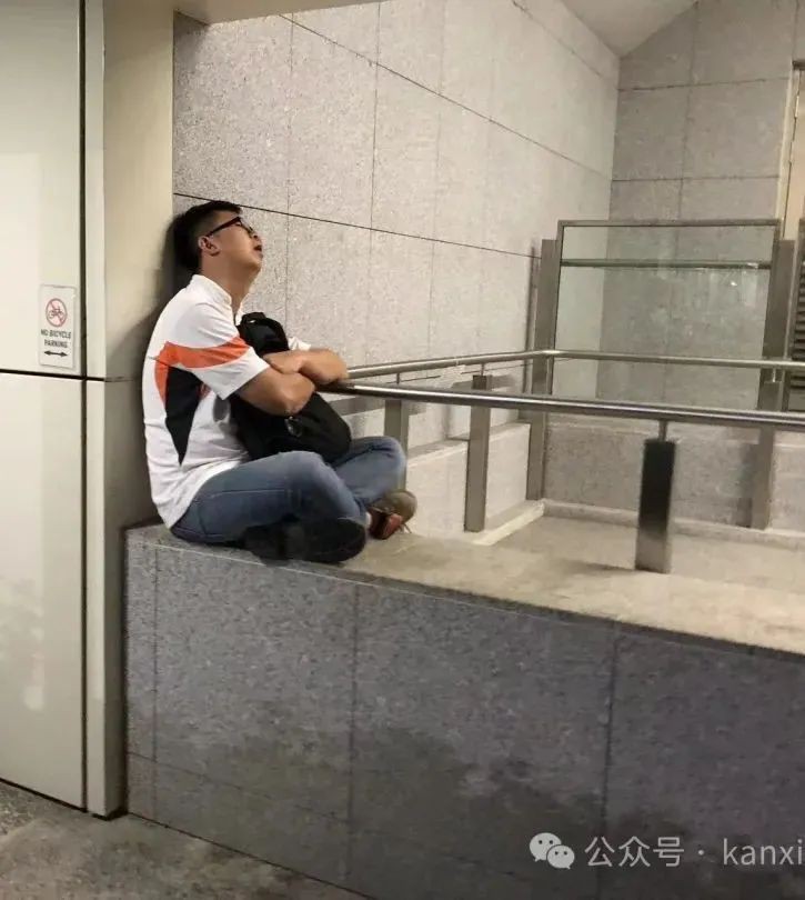 别再坑你同胞了，行不？