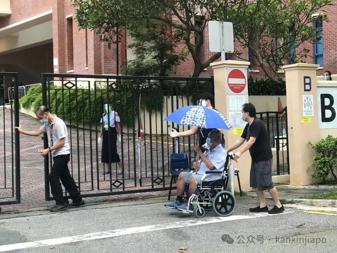 别再坑你同胞了，行不？