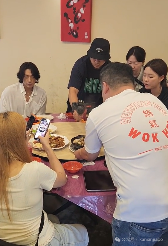 韩国巨星RAIN打卡新加坡煮炒餐馆!“入坑”了狮城哪些美食?