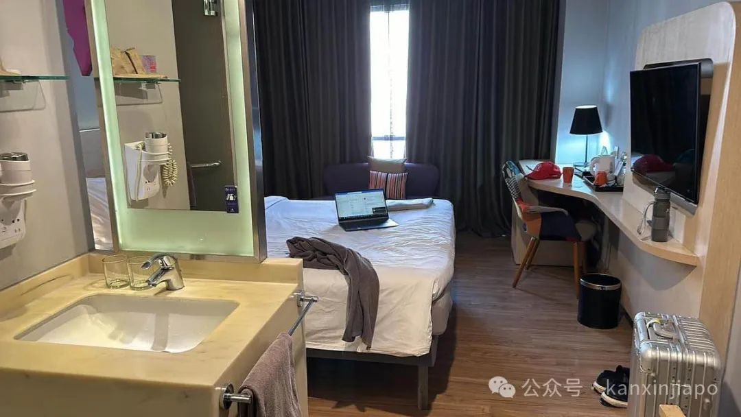 新加坡航班备降雅加达,高空引擎出状况