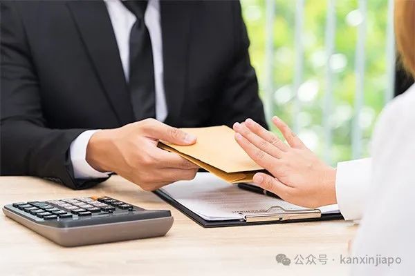 中国男子入境新加坡贿赂ICA官员30新币！后果很严重