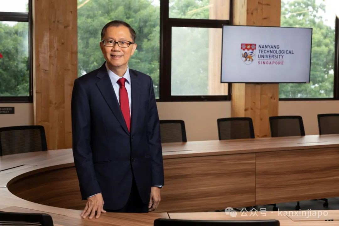 在新加坡，为什么每个人从小学就必须学习AI技能？