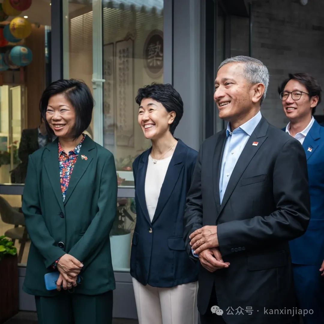 新中两国外长北京会面！互称“老朋友“ “好朋友“