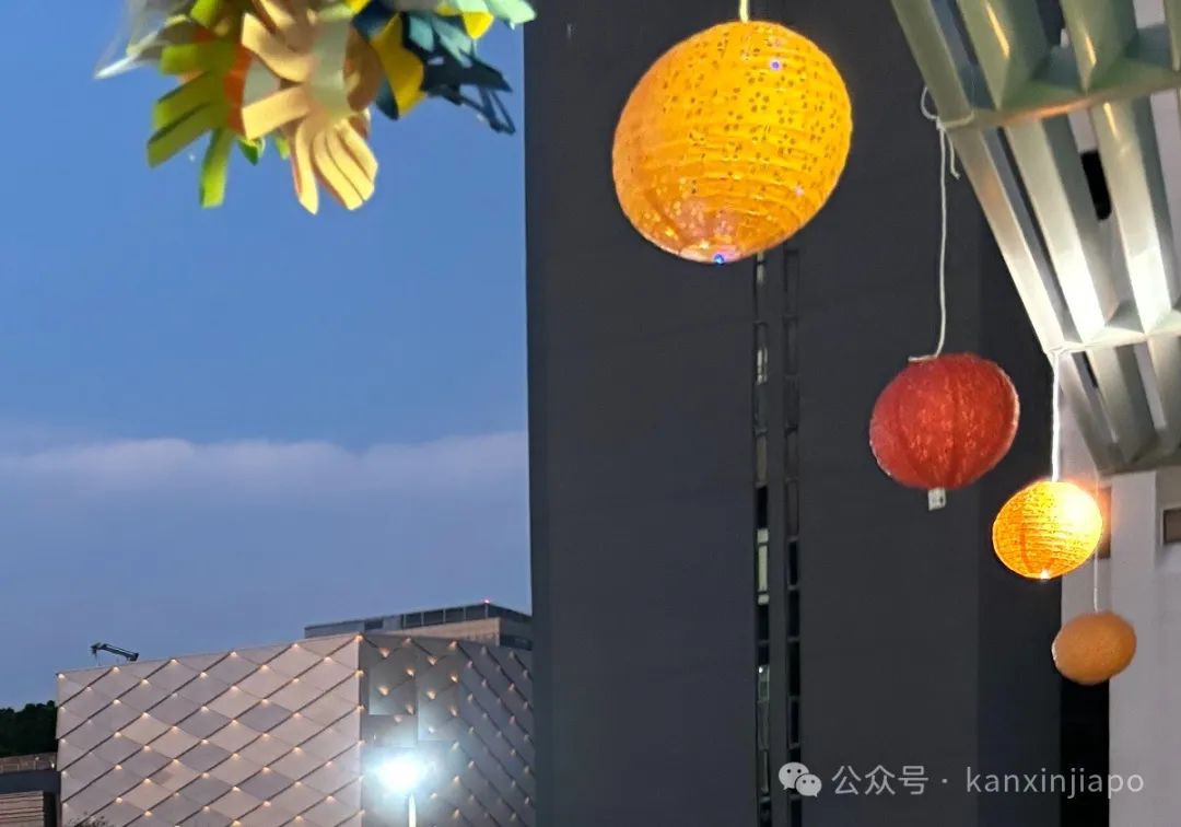 在公寓组织了一场屠妖节庆祝晚会!印度小吃,海娜纹身都安排上了