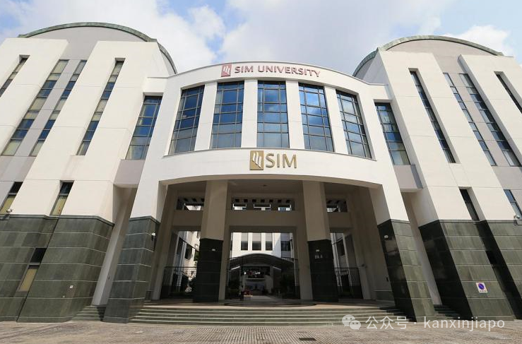 在英国大学念预科，可以转学到新加坡吗？