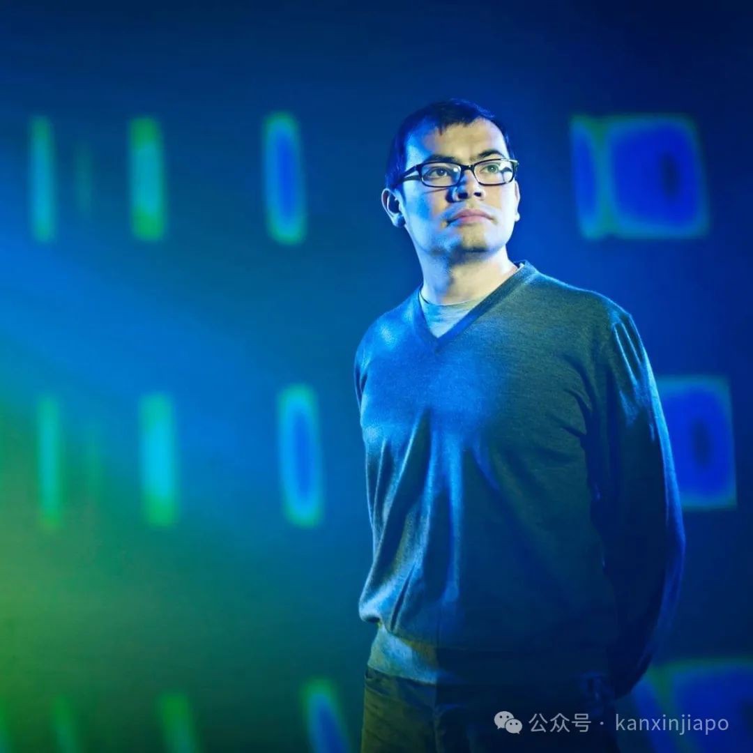2024诺奖得主童年在新加坡玩出传奇!8岁自学编程,13岁围棋大师,还有华人血统