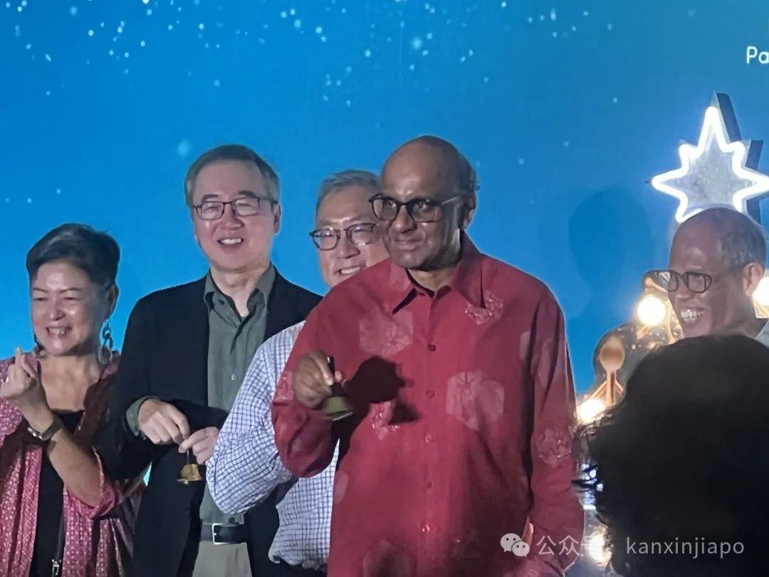 乌节路和滨海湾的圣诞灯饰亮了！新加坡总统尚达曼、贝克汉姆都来打call