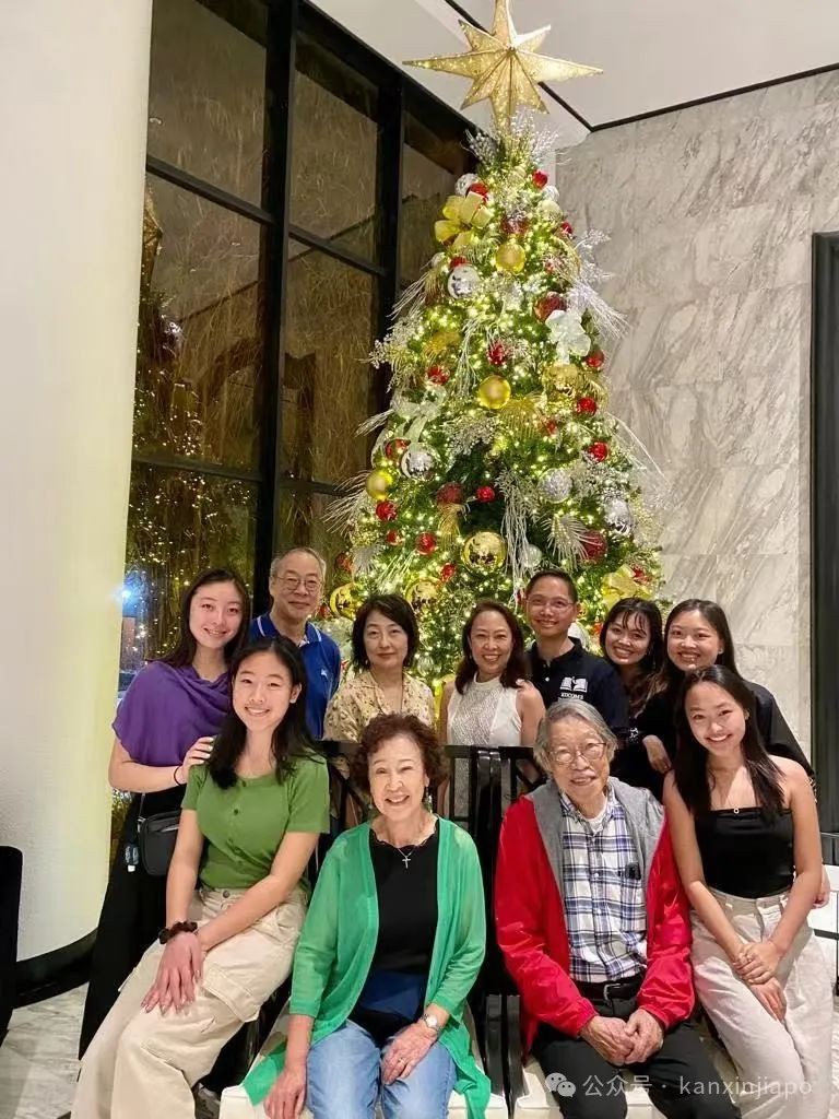 从 “他乡女子” 到 “摆渡人”!这位老移民将半世纪青壮年华都献给新加坡