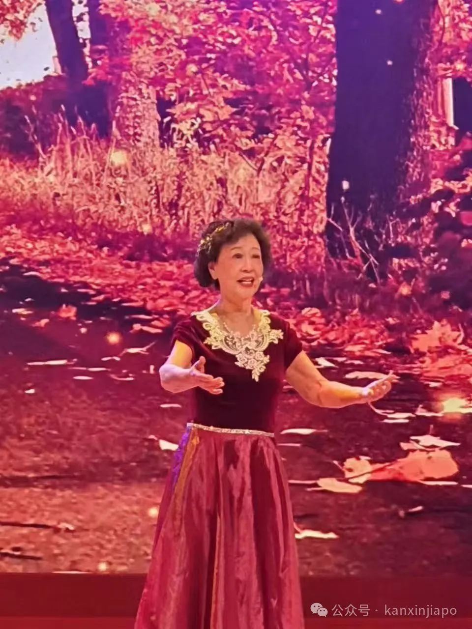 从 “他乡女子” 到 “摆渡人”!这位老移民将半世纪青壮年华都献给新加坡