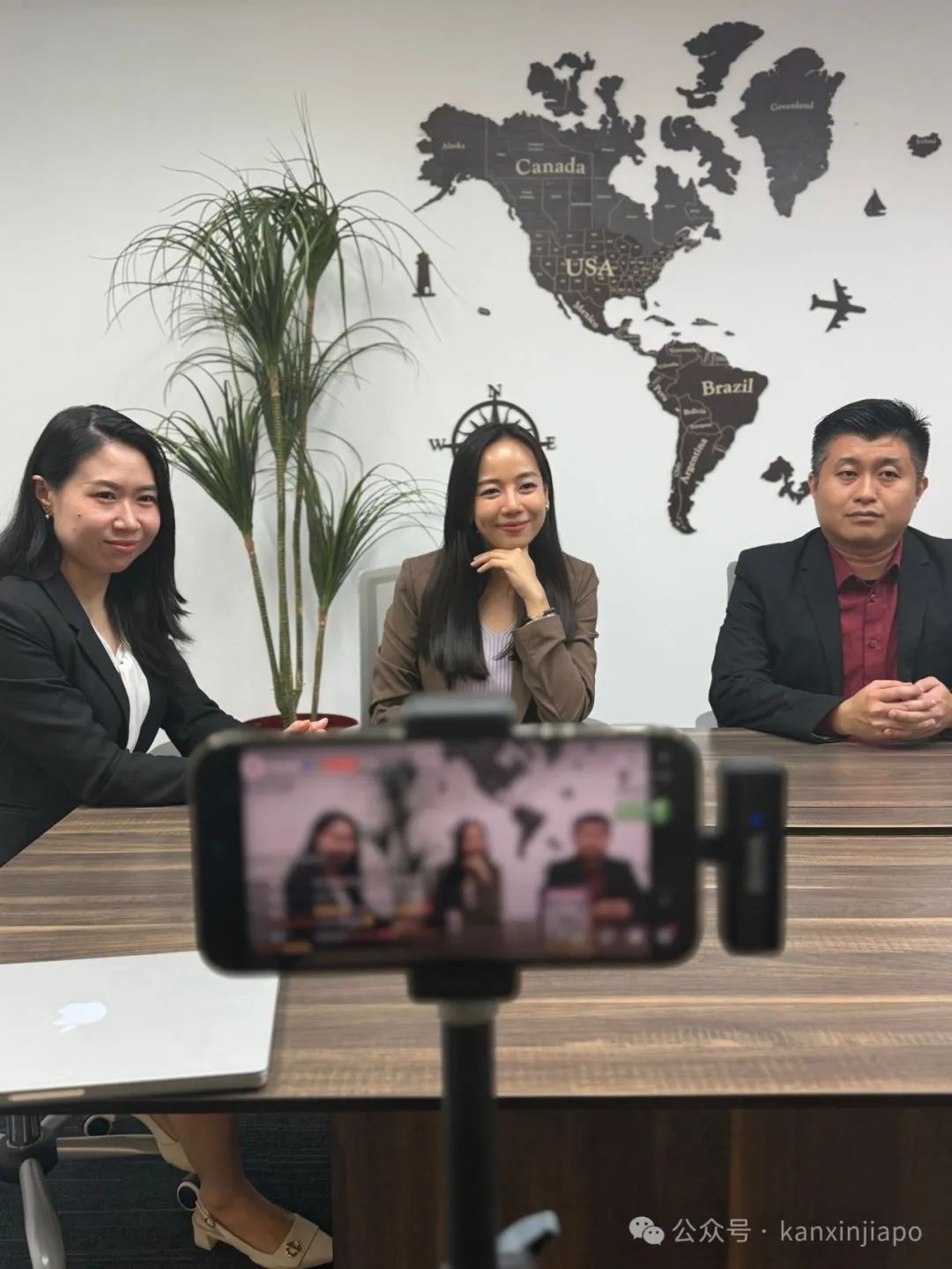 新加坡职场大女主：从同事到合伙人，这对姐妹花把公司开到了CBD
