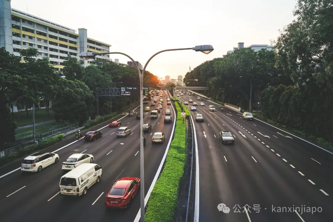 新加坡拥车证价格全面下跌！这个组别跌了$10000