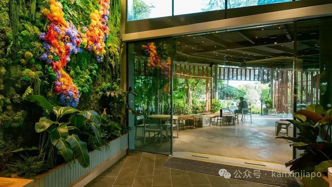 星巴克在滨海湾花园开设首家“社区店”