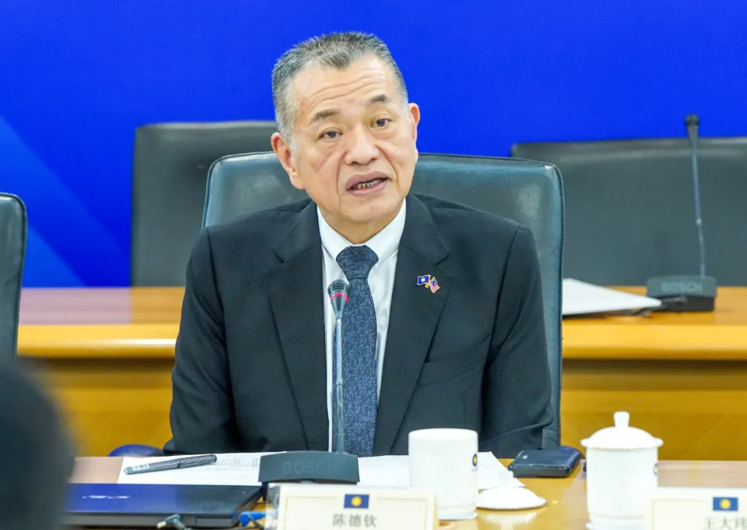 吉隆坡开展取缔中文招牌行动，影响很严重！