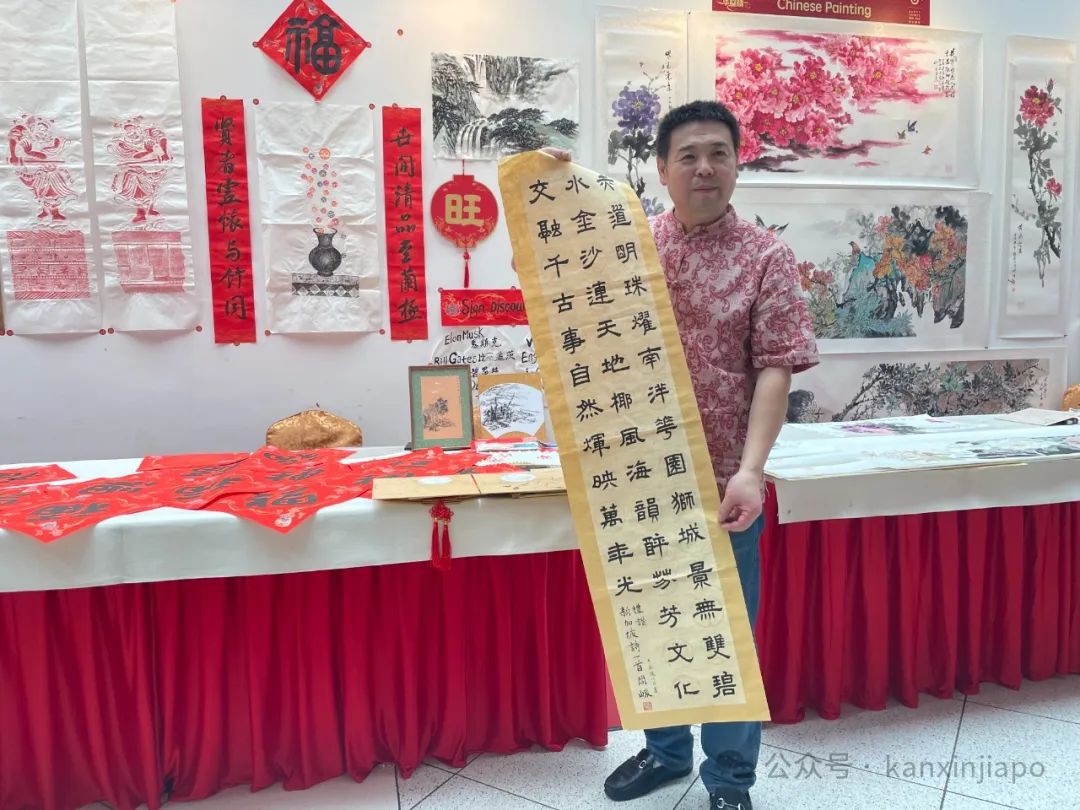 她把20多位非遗传人带到新加坡,只为延续这场32年的文化盛宴