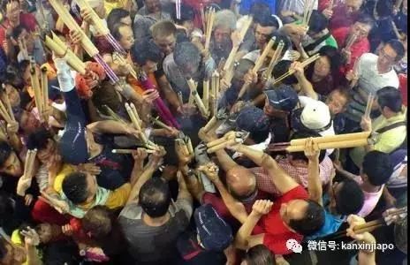 在新加坡过年，原来和中国有这么多不同