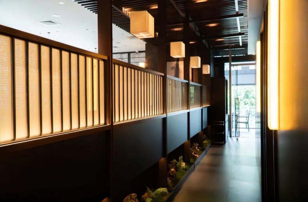 情人节餐厅推荐:新加坡最浪漫的美食约会地,西餐、日料、泰餐一网打尽!