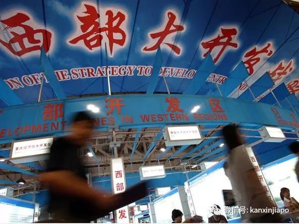 过去一百年的春节期间，新加坡华人都关心些什么？