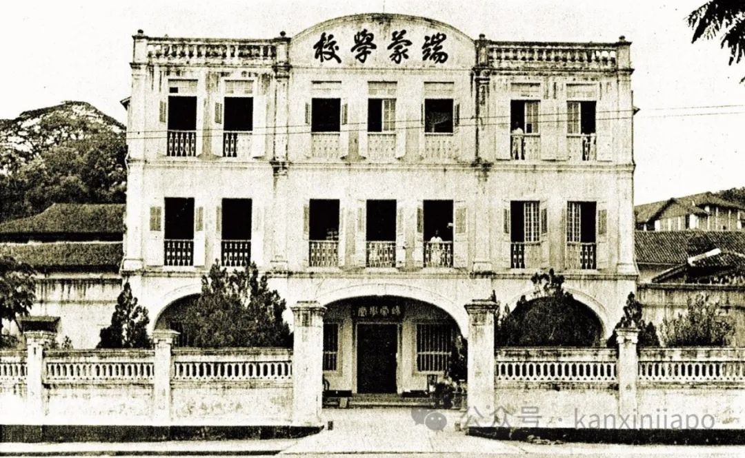 华校教科书内容必须去中国化,强化本地色彩