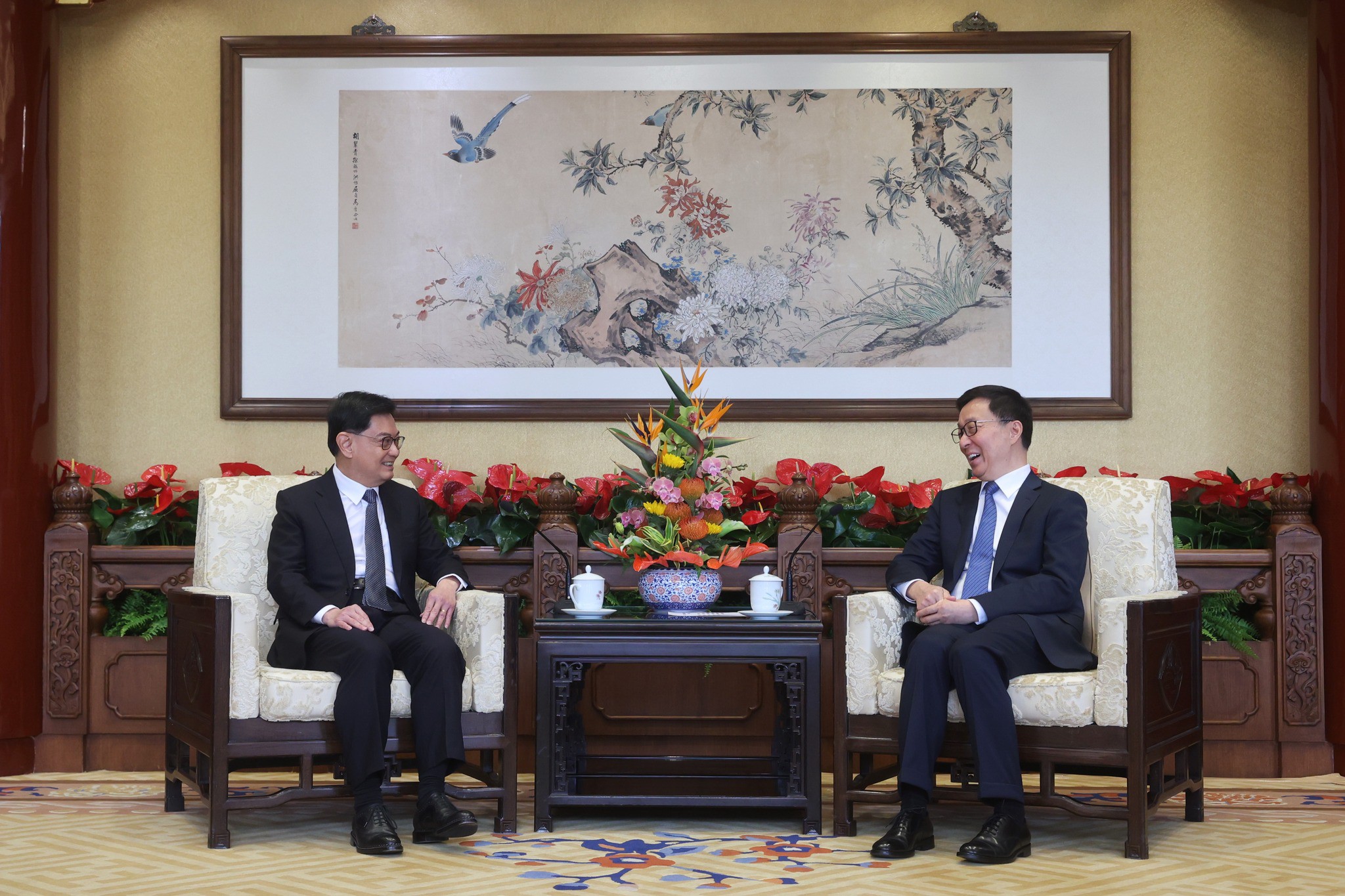 新加坡副总理访华，想把萝卜快跑开进新加坡，和“老朋友”聊High了，翻译：那我走？