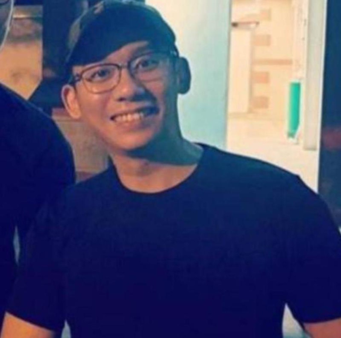 王某曝光照