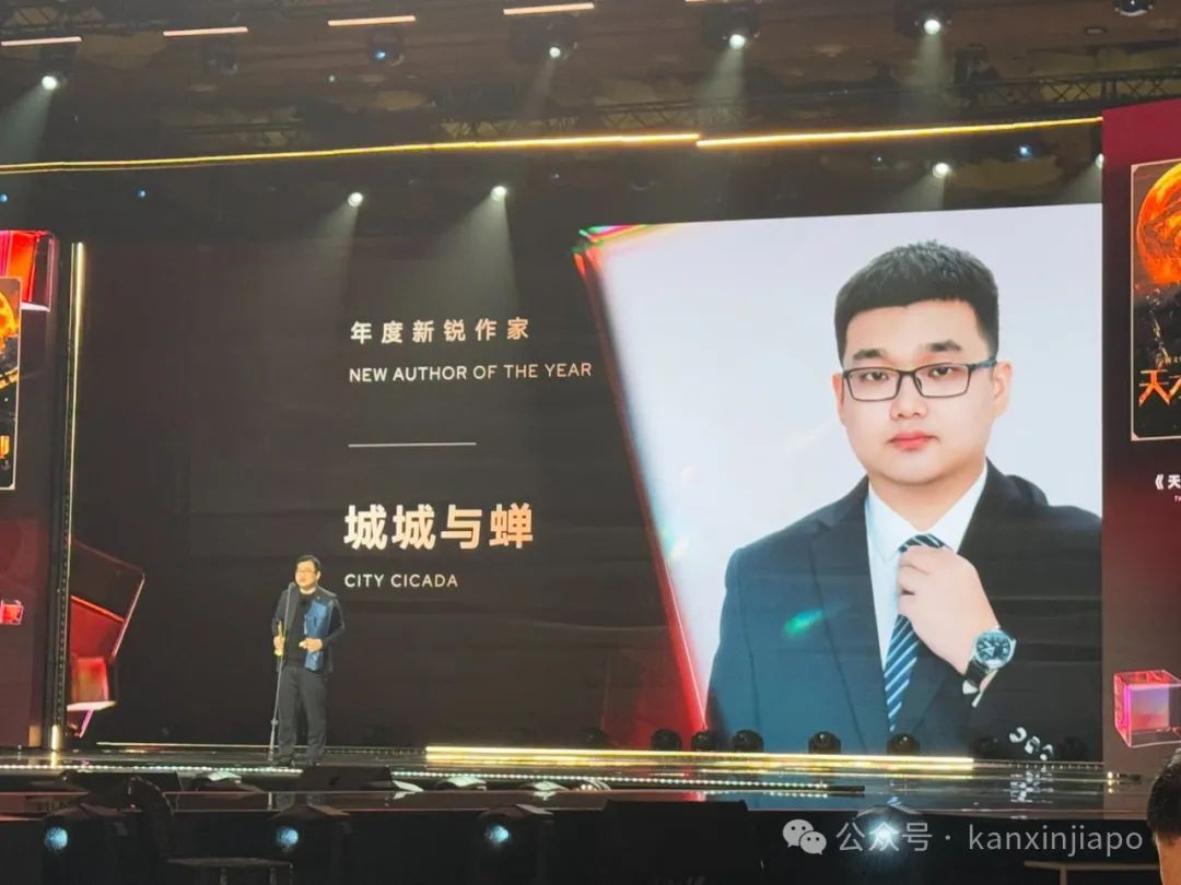 现场直击!王鹤棣张若昀李沁在新加坡的红毯杀疯了