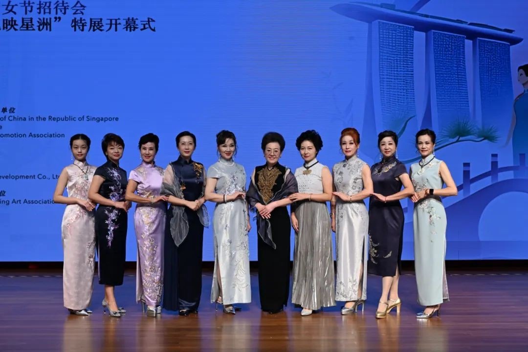 当海派旗袍遇见新加坡,东方优雅惊艳全场