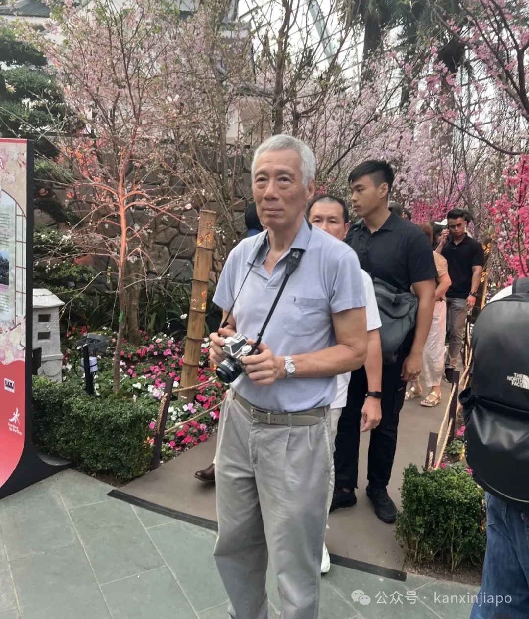滨海湾花园偶遇李显龙!他的摄影爱好藏不住了