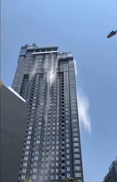缅甸地震导致曼谷大楼摇晃