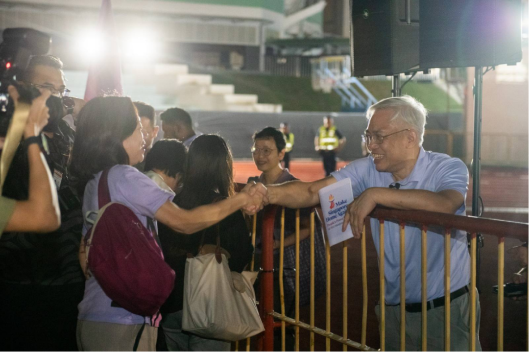 反对党：婚外情！洗钱！贪污！买不起房！新加坡要沦为乞丐国度！