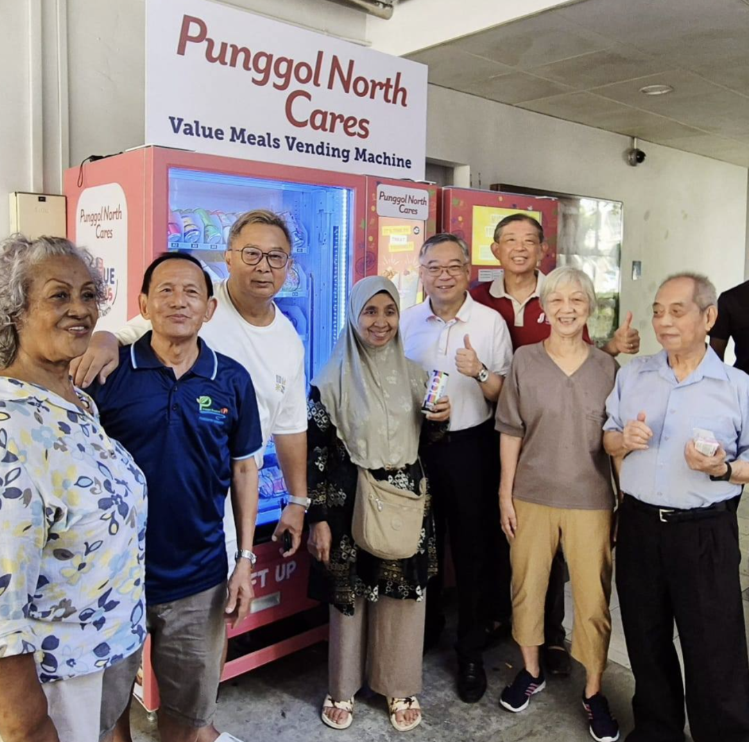 新加坡副总理带火3元售餐机！榜鹅居民抢空货架，全岛网友疯求：快开我家楼下！