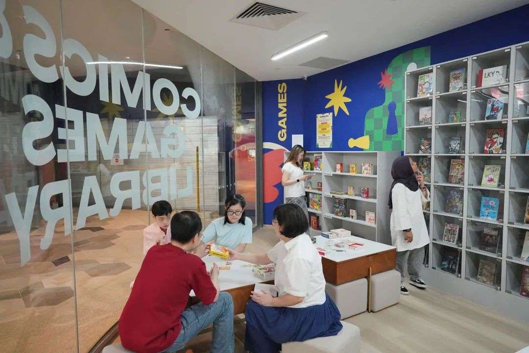 在图书馆打桌游、看漫画？新加坡这个快闪馆一次满足两种快乐