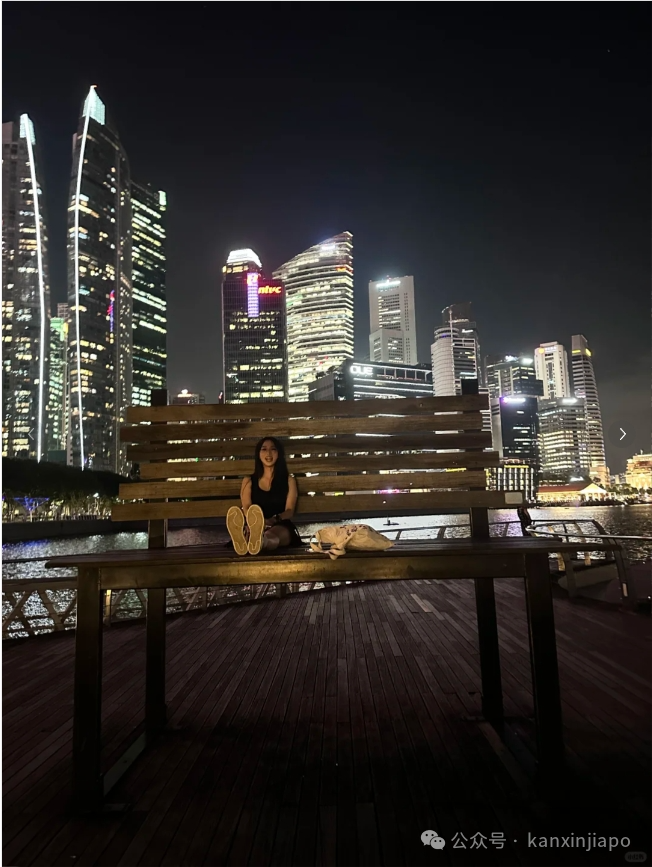 滨海湾的这把巨型椅子超出片,目测是下个网红打卡点