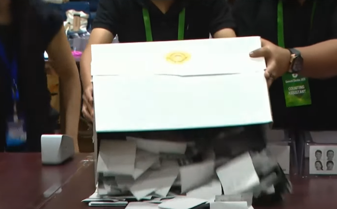 新加坡大选抽样计票:榜鹅选战,副总理颜金勇团队54%,应该是稳了