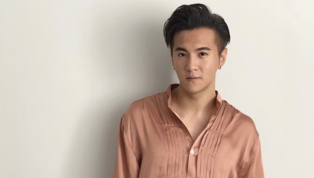 中国籍新加坡艺人性侵15岁少女判监禁3年，不打鞭引热议，PR身份保得住吗？