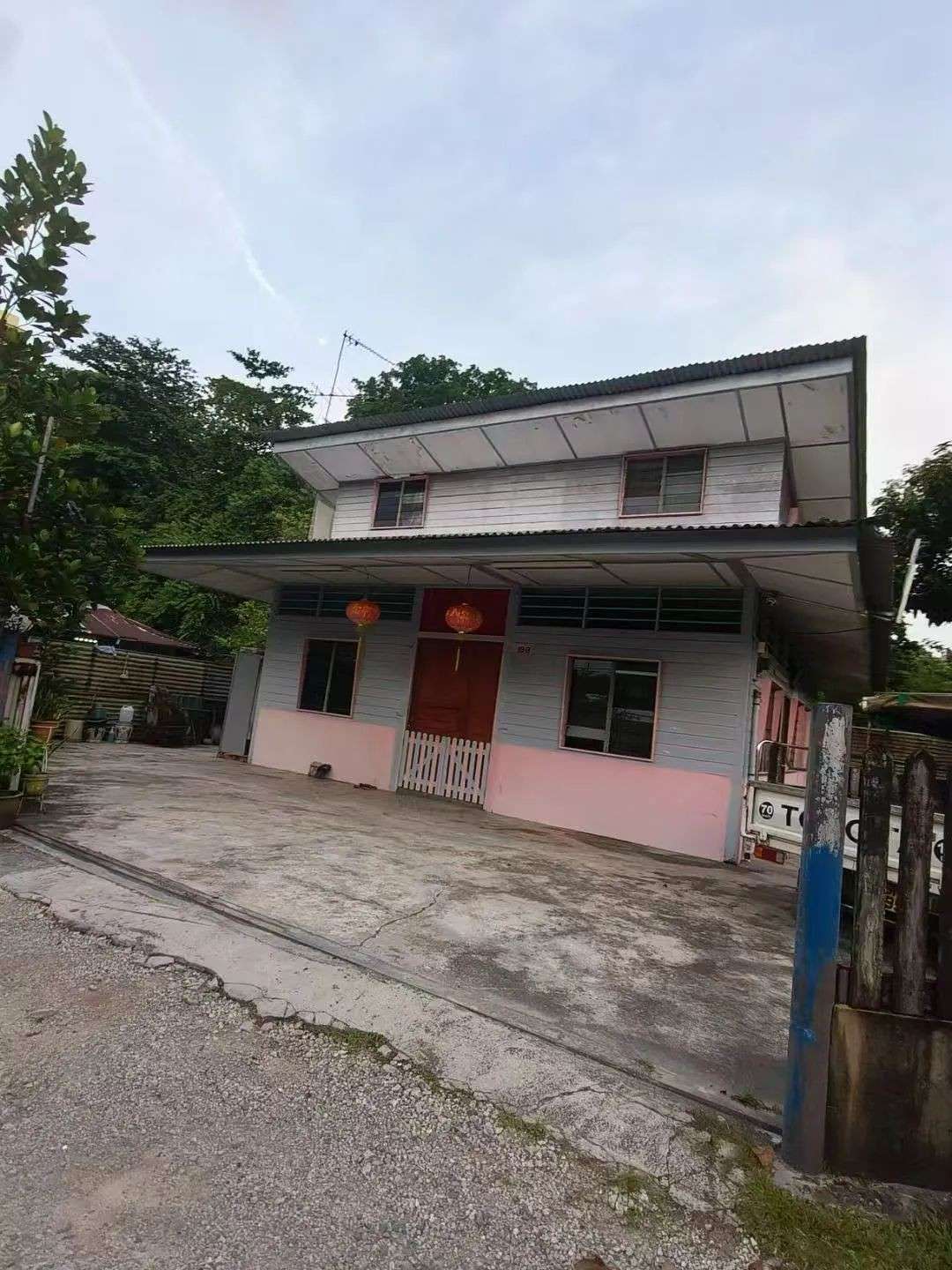 当数千万新币砸向你,你还会守着新加坡的乡下祖宅吗?