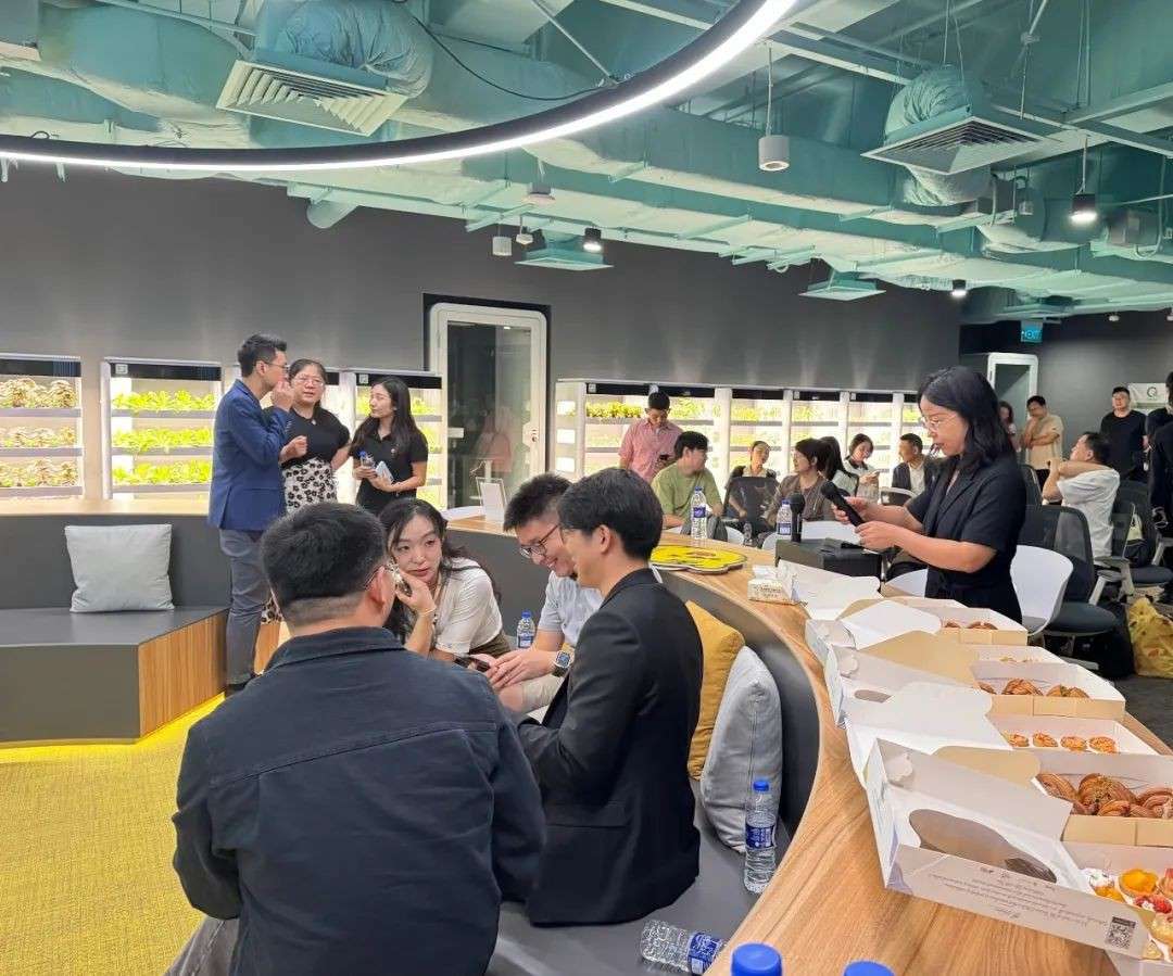 新加坡的AI圈子聚会长这样