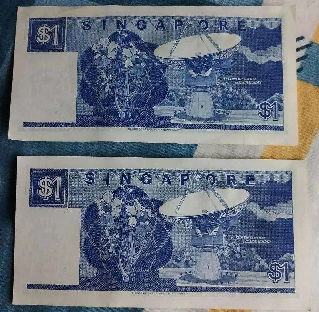 新加坡建国一代的$1纸币重现！这两张连号品相太