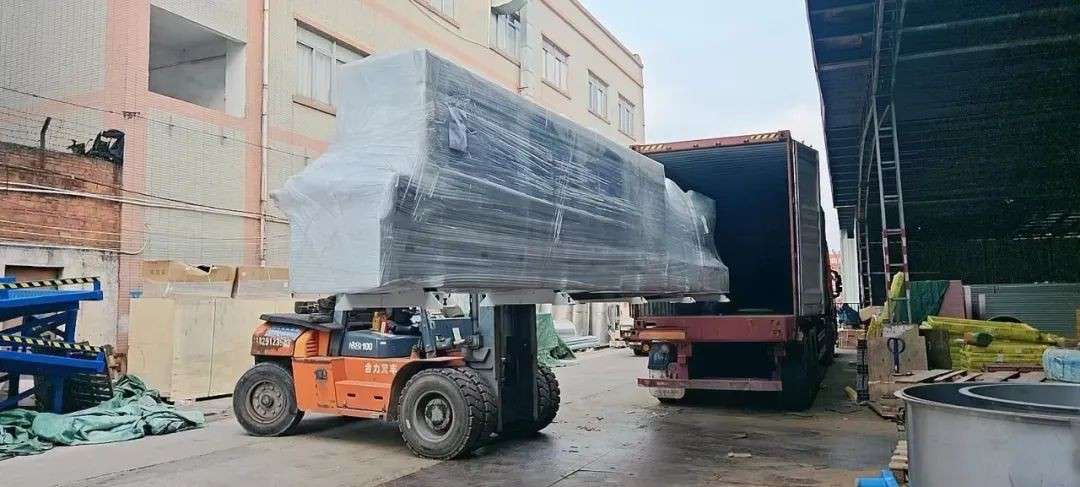 每天装柜！中国到新加坡大货物流推荐、海运¥328/立方、空运¥18/KG