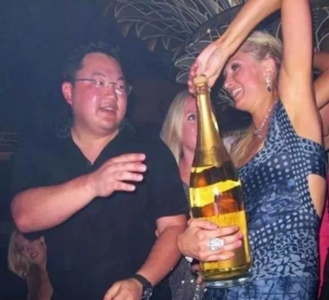 掏空300亿后藏身上海？新加坡通缉7年的刘特佐疑