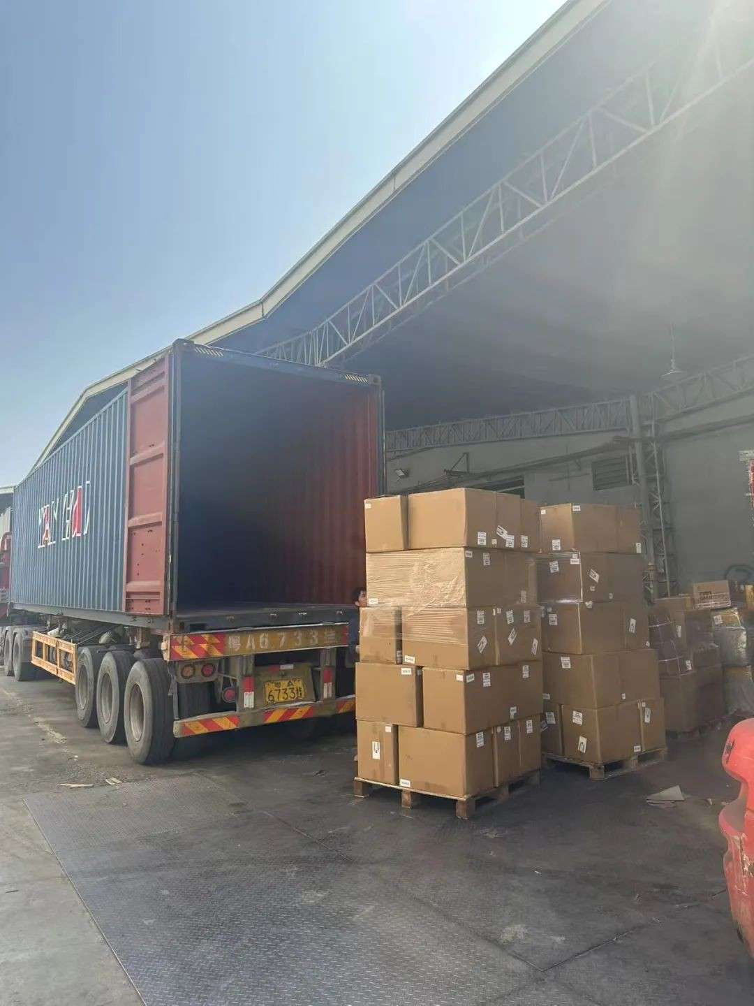 每天装柜！中国到新加坡大货物流推荐、海运¥328/立方、空运¥18/KG