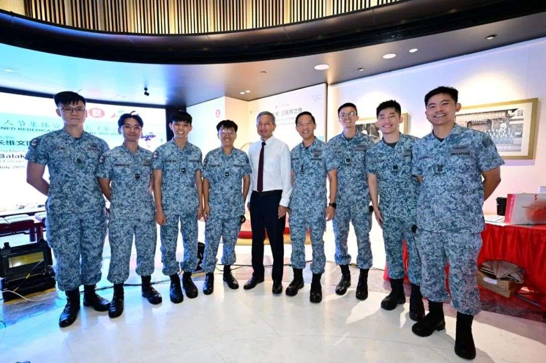 新加坡这么小,抵抗有什么用?挡得住吗?