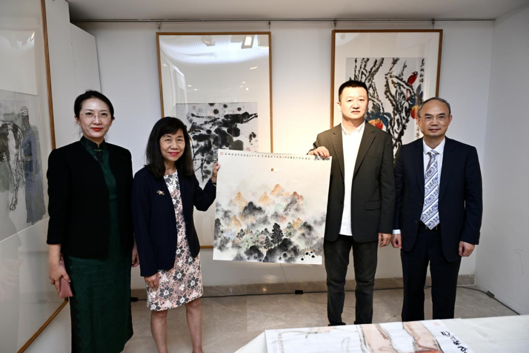 中国国家画院领衔文化交流！50幅典藏力作空降新加坡，开幕式高光时刻全收录
