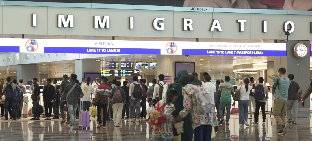 探秘新加坡机场“小黑屋”背后的真相：全是科技与狠活