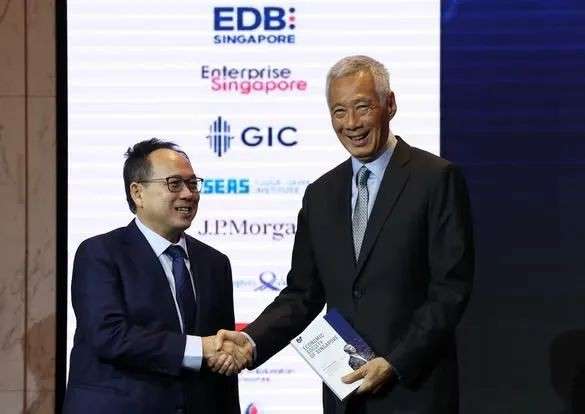 李显龙:特朗普下台也没用,“世界减一”会更好