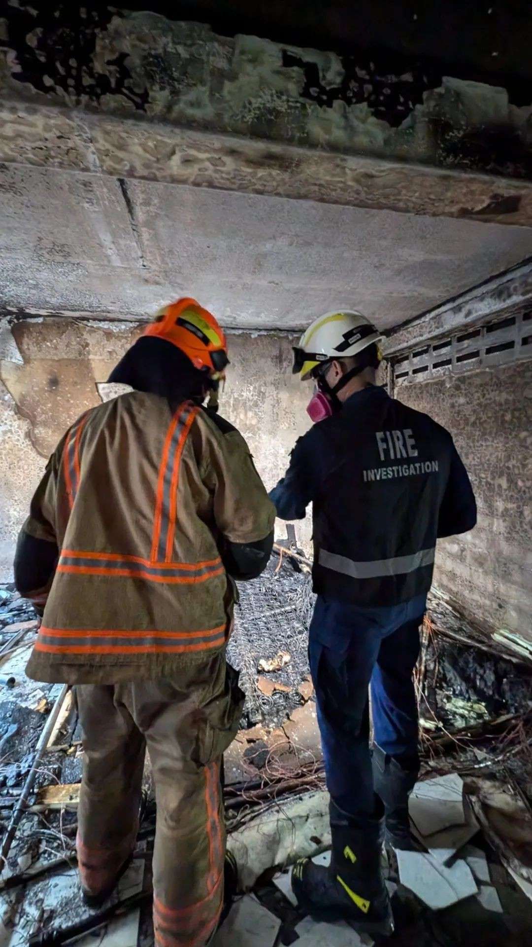 新加坡组屋火灾，2人丧生，生前曾大声呼救