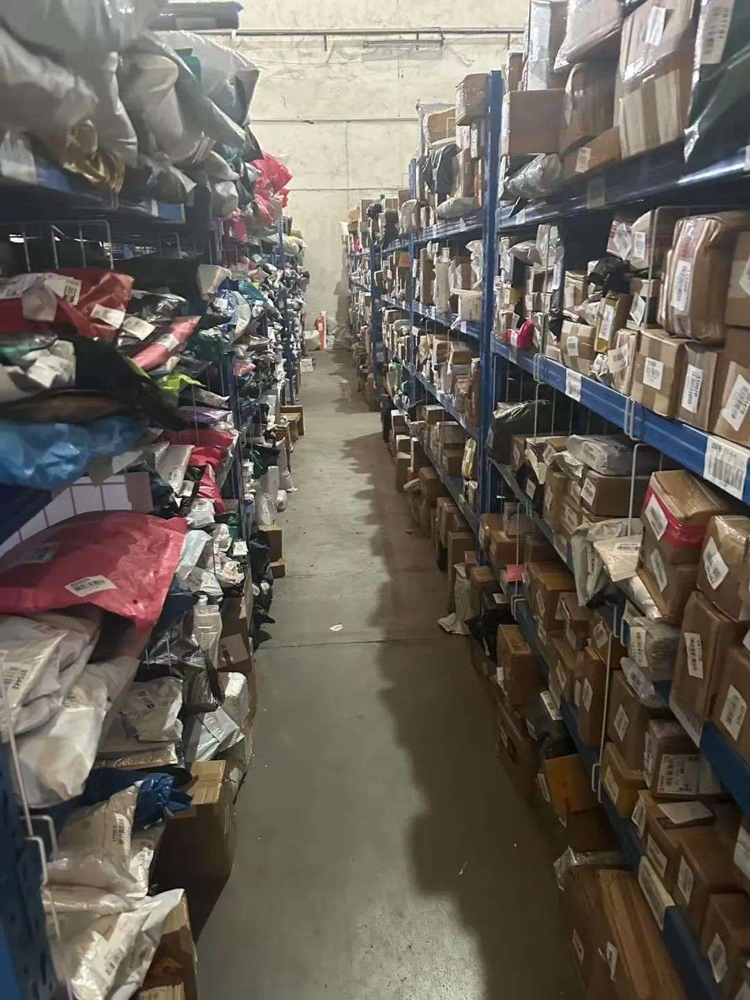 又降价啦！推荐中国佛山回新加坡大货物流，海运¥328/立方，空运¥18/KG