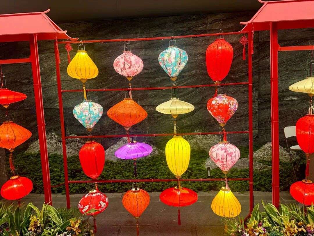 中秋限定!汉服+鱼灯+月饼,玩出仪式感!