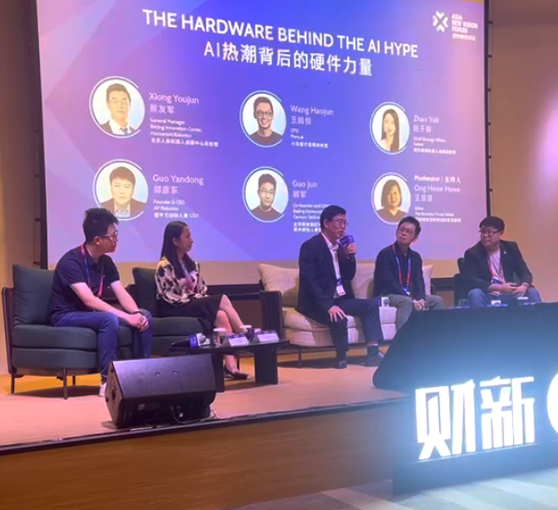 “具身天工之父”熊友军揭示：万亿美元市场开启，2025是人形机器人量产元年