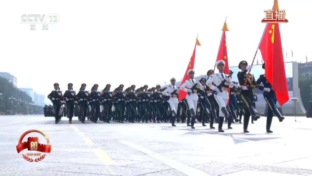 中国九三阅兵震撼世界,新加坡高层现身,同步释放合作新信号